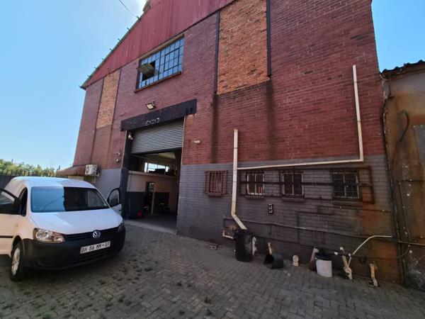 410 m² Industrial space