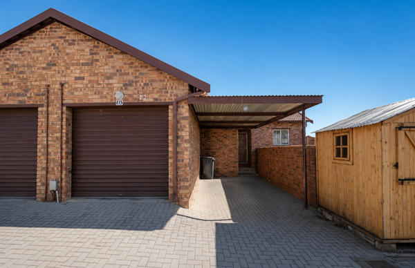 2 Bedroom Townhouse
