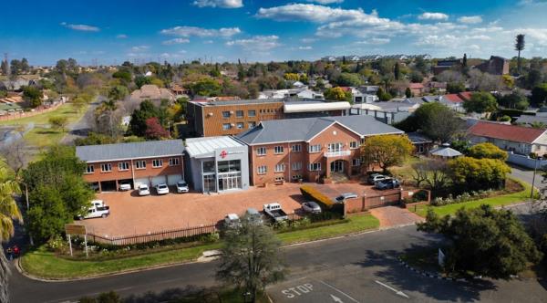 1 300 m² Commercial space