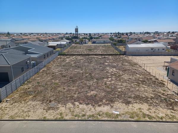 1 487 m² Land