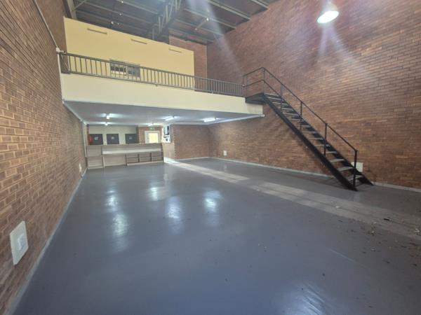 304 m² Industrial space