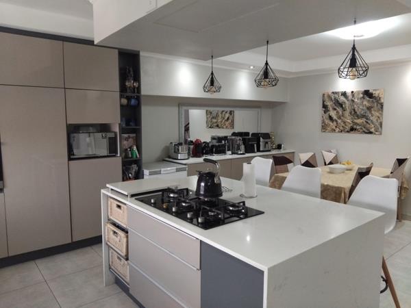 5 Bedroom Townhouse