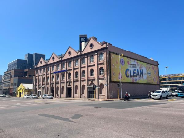 5 151 m² Retail Space