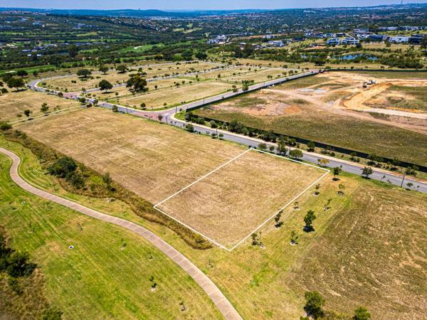 1 221 m² Land