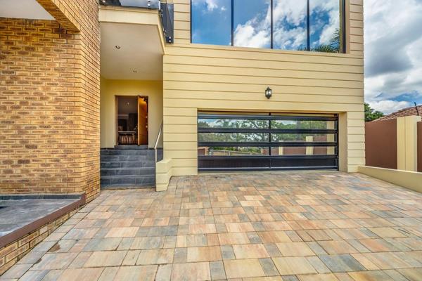 6 Bedroom House