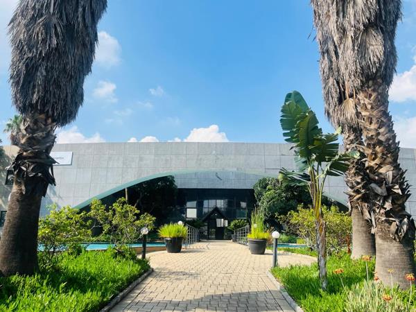 1 121 m² Commercial space