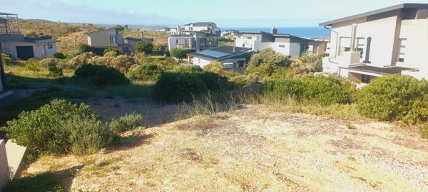 650 m² Land