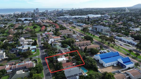 1 004 m² Land