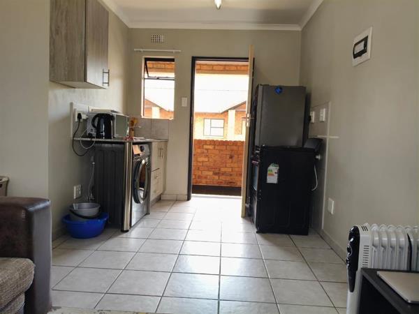1 Bedroom House