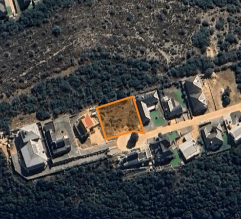 1 153 m² Land