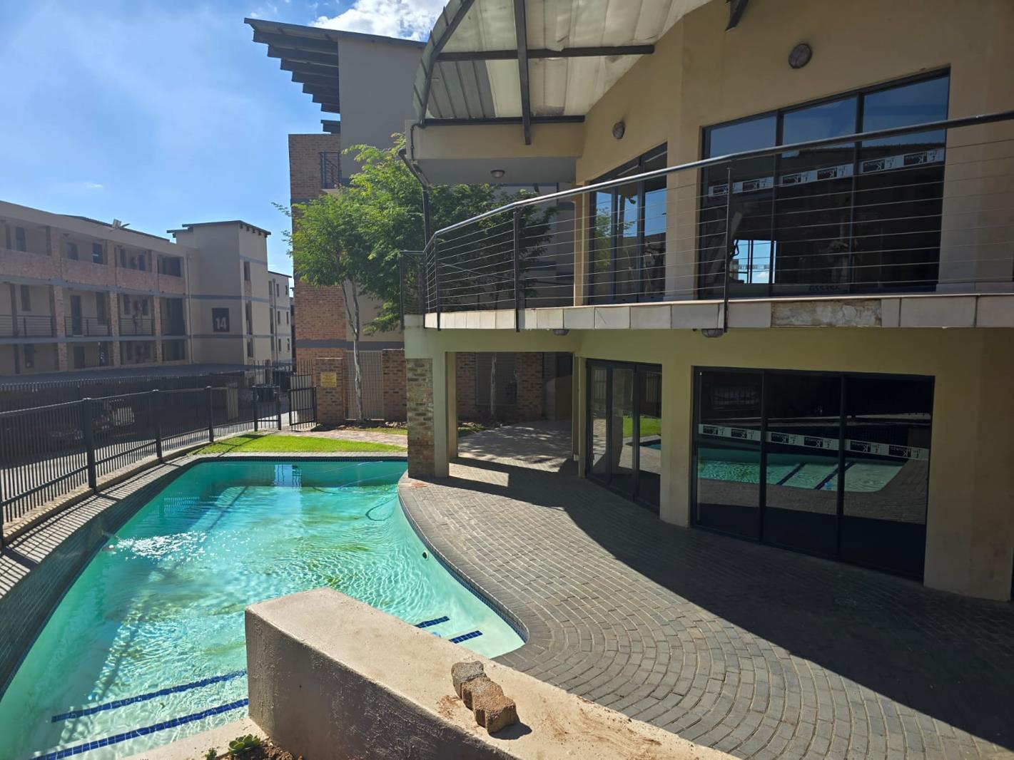 2 Bedroom Apartment to rent in Bedfordview | RR4689361 | Private