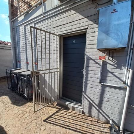 Bachelor apartment