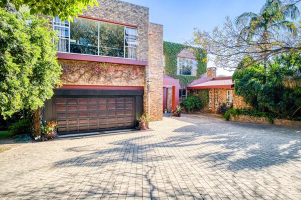 8 Bedroom House