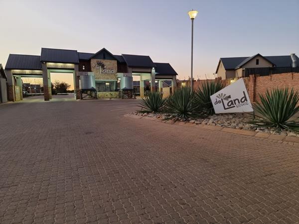 689 m² Land
