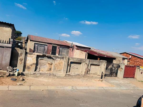2 Bedroom House