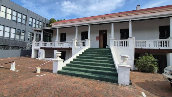 371 m² Commercial space