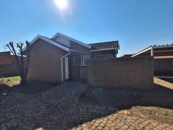 2 Bedroom House