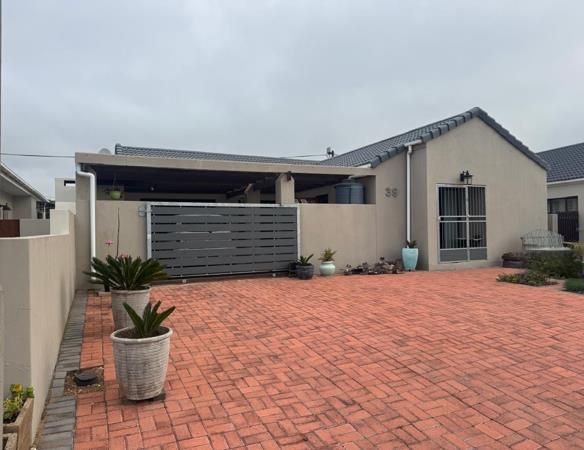 2 Bedroom House