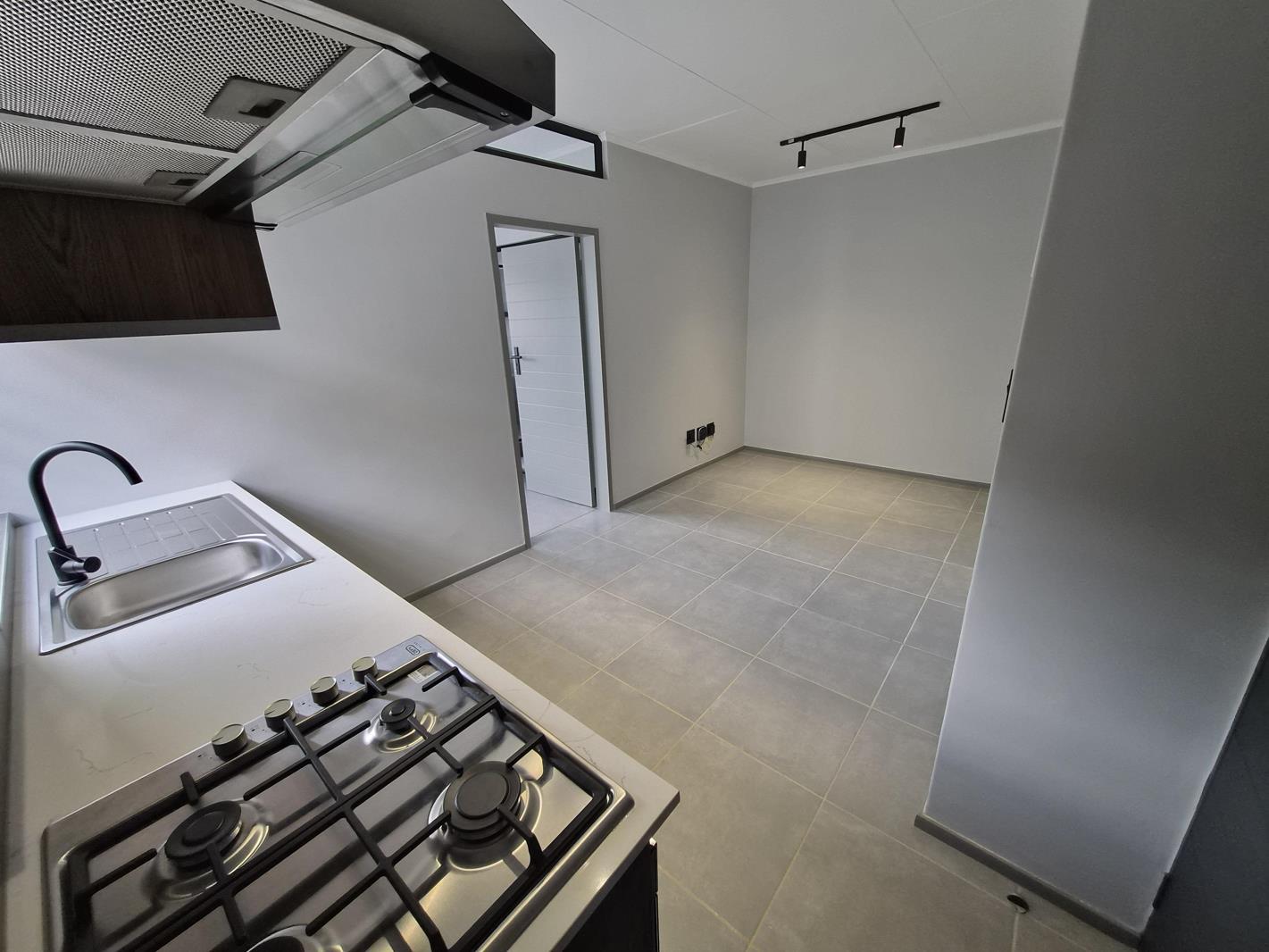 1 Bedroom Apartment in Waterkloof Ridge