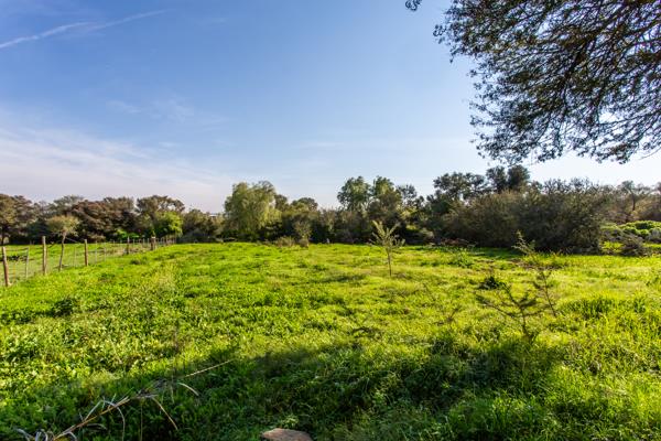 2 132 m² Land
