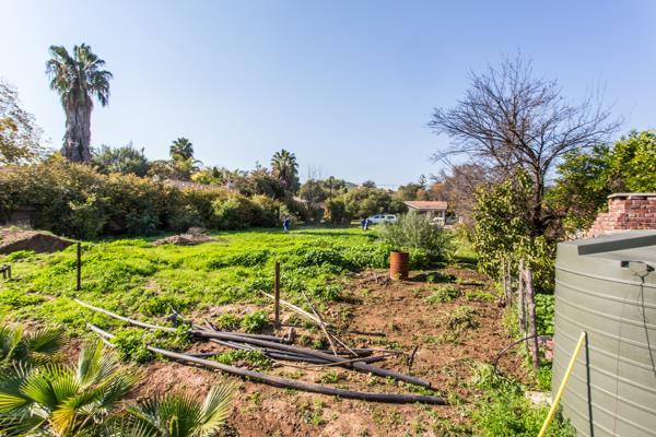 1 296 m² Land