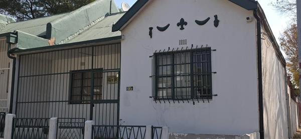 12 Bedroom House