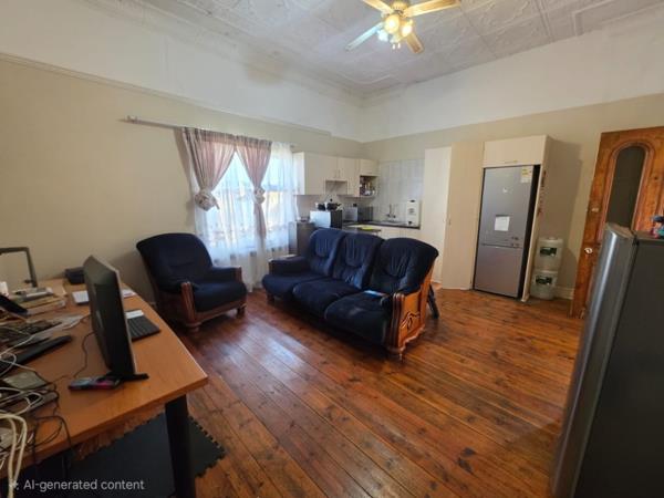 6 Bedroom House