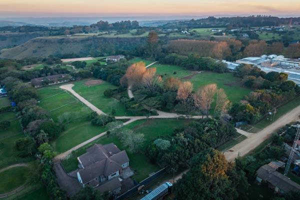 1 371 m² Land