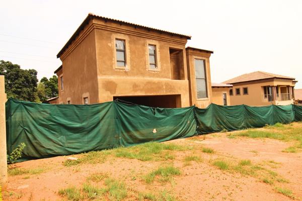 6 Bedroom House