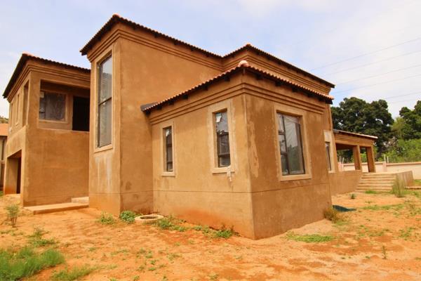 6 Bedroom House