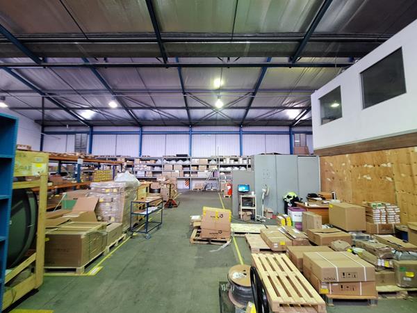 1 212 m² Industrial space