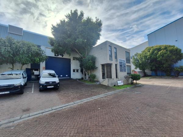 1 212 m² Industrial space