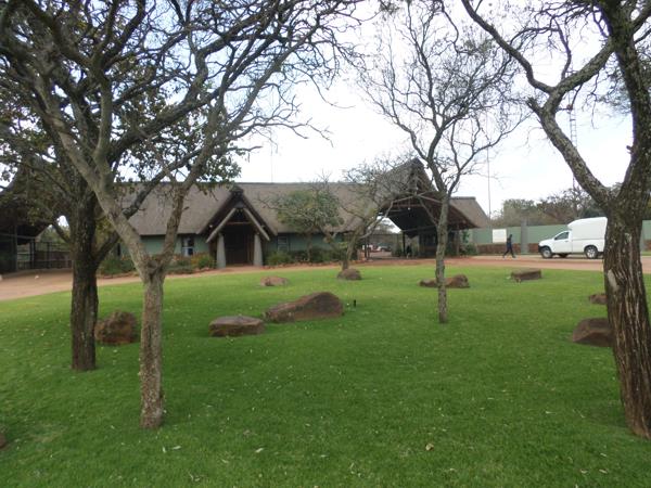 2 500 m² Land
