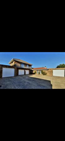 6 Bedroom House