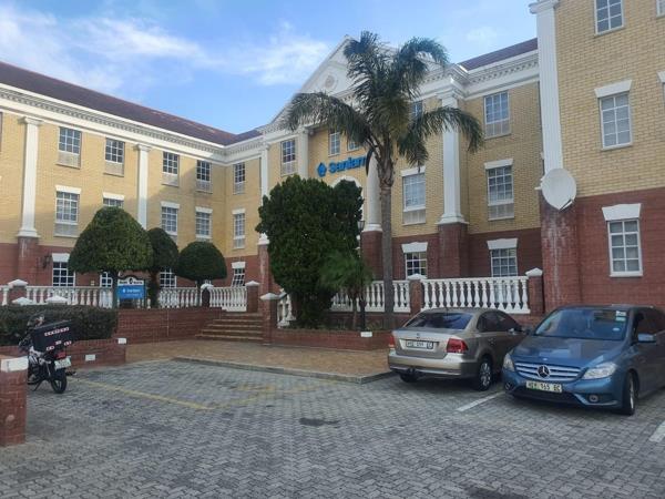 800 m² Office Space