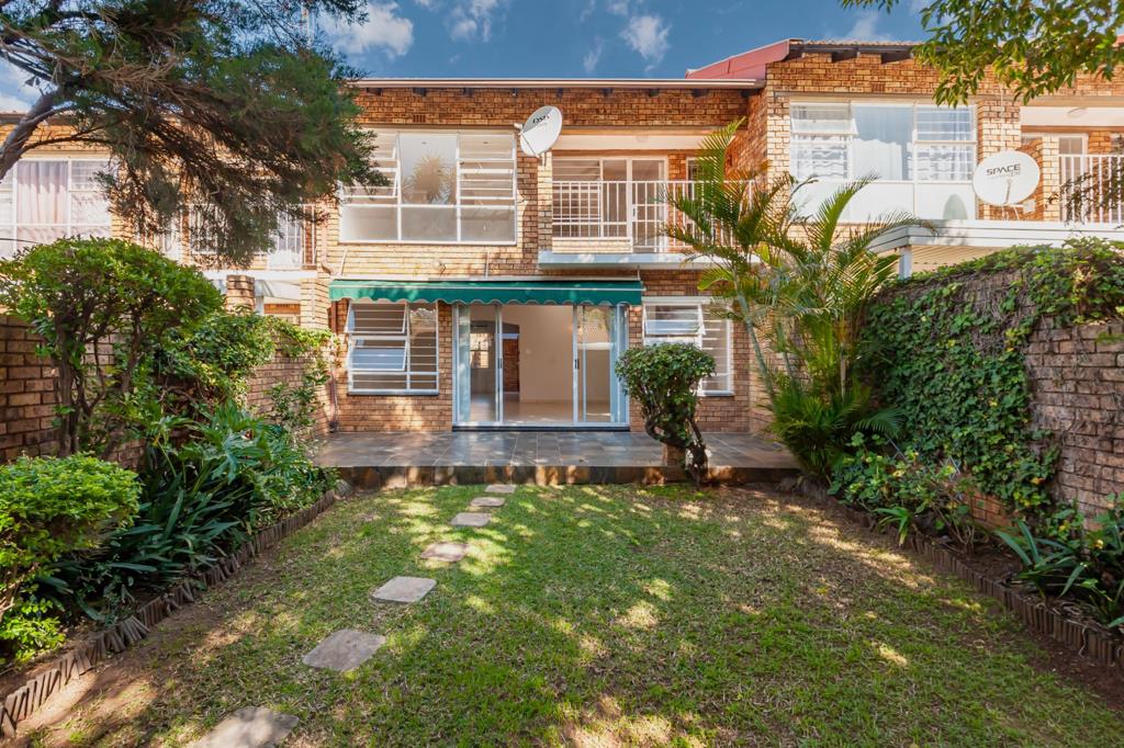 4 Bedroom Townhouse