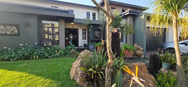 4 Bedroom House in Rietvalleirand