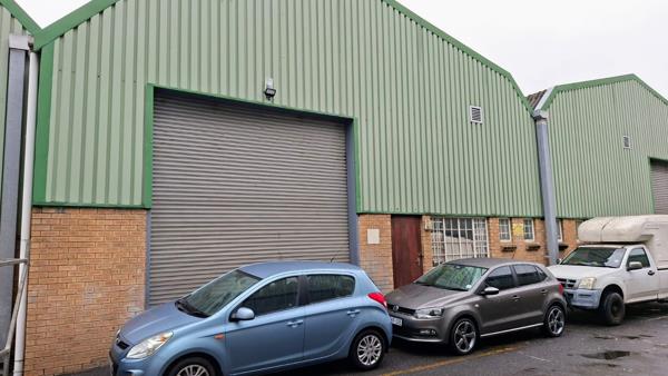 242 m² Industrial space