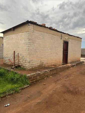 1 Bedroom House