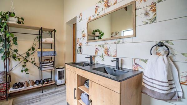1 Bedroom House