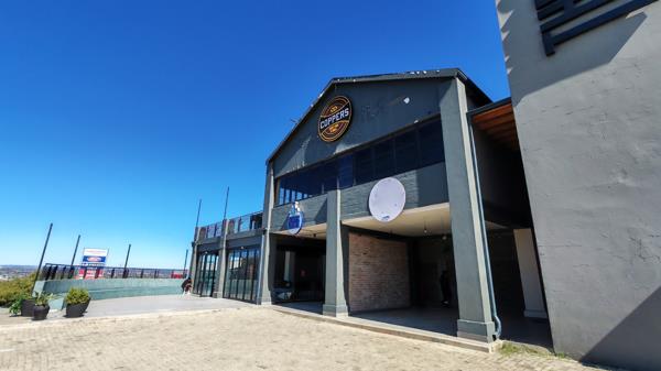 633 m² Commercial space