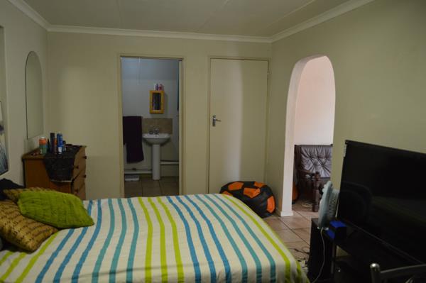 1 Bedroom Garden Cottage