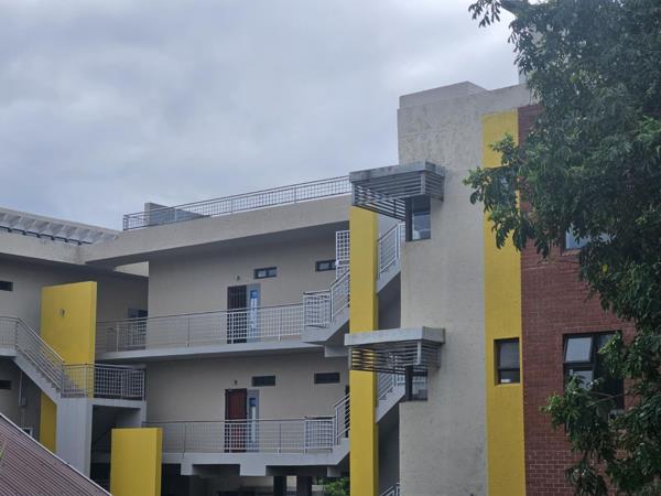 63 m² Commercial space