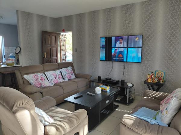 2 Bedroom House
