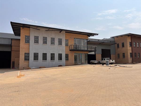 4 560 m² Commercial space