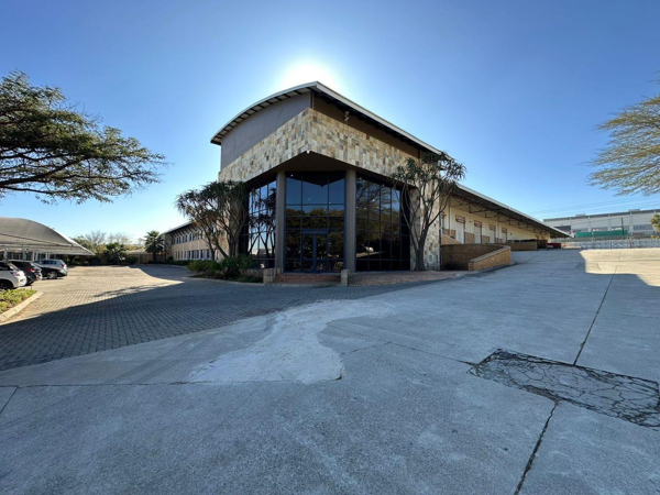 8 500 m² Industrial space