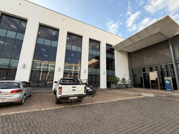 330 m² Commercial space