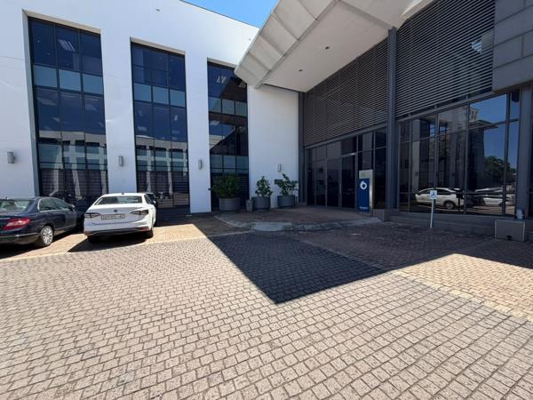 330 m² Commercial space