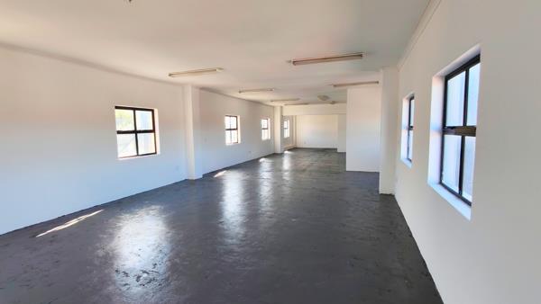 307 m² Office Space