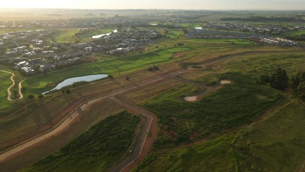 1 200 m² Land